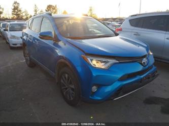 TOYOTA RAV4 HYBRID XLE