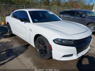 DODGE CHARGER SXT RWD