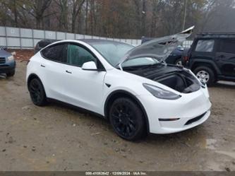 TESLA MODEL Y LONG RANGE DUAL MOTOR ALL-WHEEL DRIVE/RWD