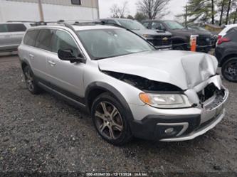 VOLVO XC70 T6 PLATINUM