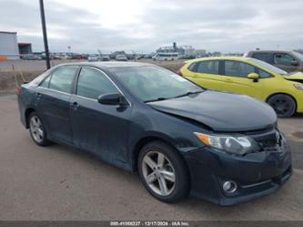 TOYOTA CAMRY SE