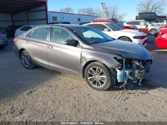 TOYOTA CAMRY SE