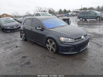 VOLKSWAGEN GOLF R 4-DOOR