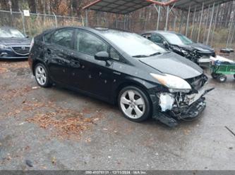 TOYOTA PRIUS V