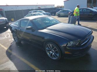 FORD MUSTANG V6 PREMIUM