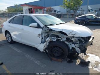 TOYOTA CAMRY LE