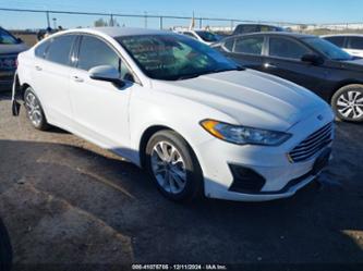 FORD FUSION SE