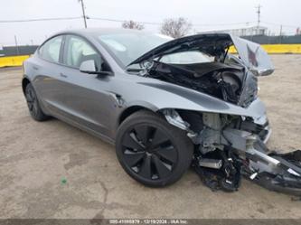 TESLA MODEL 3 LONG RANGE DUAL MOTOR ALL-WHEEL DRIVE/REAR-WHEEL DRIVE