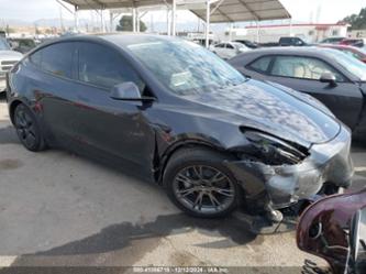 TESLA MODEL Y LONG RANGE DUAL MOTOR ALL-WHEEL DRIVE