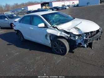 TOYOTA CAMRY SE