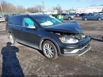 VOLKSWAGEN GOLF ALLTRACK TSI S/TSI SE