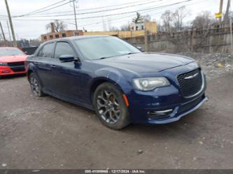 CHRYSLER 300S AWD