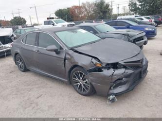 TOYOTA CAMRY SE