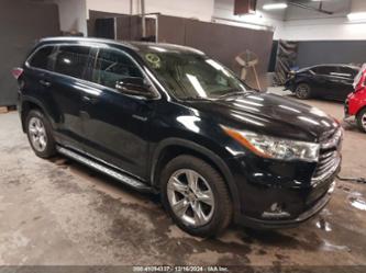 TOYOTA HIGHLANDER LIMITED PLATINUM V6