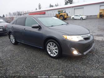 TOYOTA CAMRY HYBRID XLE