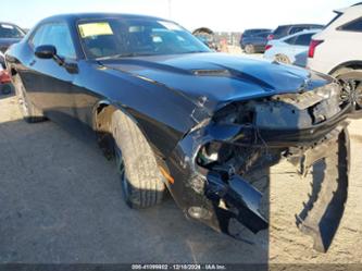 DODGE CHALLENGER SXT AWD