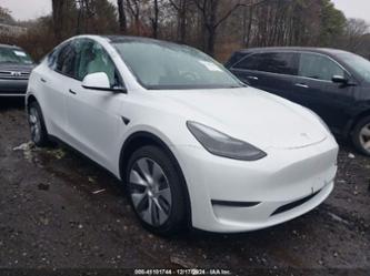 TESLA MODEL Y LONG RANGE DUAL MOTOR ALL-WHEEL DRIVE