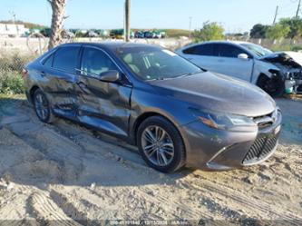 TOYOTA CAMRY SE