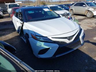 TOYOTA CAMRY XSE