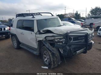 TOYOTA FJ CRUISER