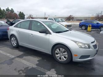 CHEVROLET CRUZE LS AUTO