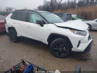 TOYOTA RAV4 HYBRID XSE