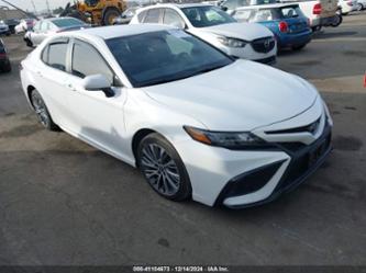 TOYOTA CAMRY HYBRID SE HYBRID