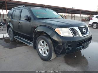 NISSAN PATHFINDER SE