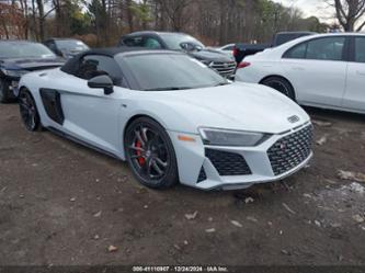 AUDI R8 V10 PERFORMANCE QUATTRO S TRONIC