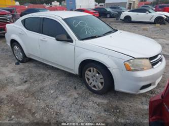 DODGE AVENGER SE