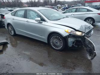 FORD FUSION HYBRID TITANIUM