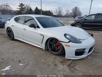 PORSCHE PANAMERA GTS