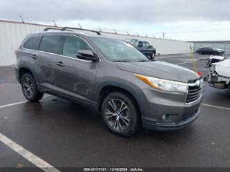 TOYOTA HIGHLANDER XLE V6