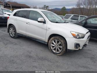 MITSUBISHI OUTLANDER SPORT SE