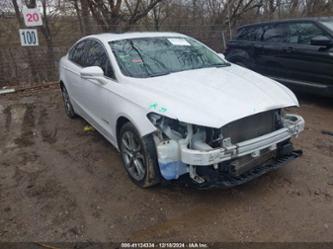 FORD FUSION HYBRID TITANIUM