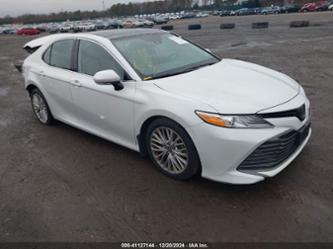 TOYOTA CAMRY XLE