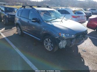 MITSUBISHI OUTLANDER SE