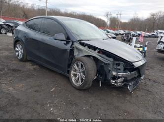 TESLA MODEL Y LONG RANGE DUAL MOTOR ALL-WHEEL DRIVE