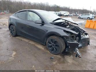 TESLA MODEL Y LONG RANGE DUAL MOTOR ALL-WHEEL DRIVE/RWD