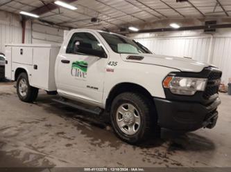 RAM 2500 TRADESMAN 4X2 8 BOX