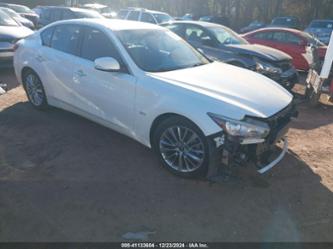 INFINITI Q50 LUXE/SPORT