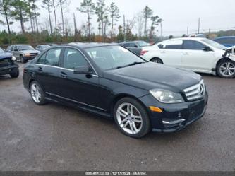 MERCEDES-BENZ C-CLASS LUXURY/SPORT