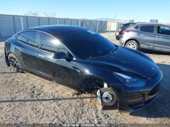 TESLA MODEL 3 REAR-WHEEL DRIVE