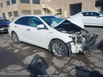 TOYOTA CAMRY HYBRID XLE