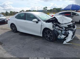 TOYOTA CAMRY SE