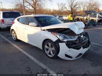 HYUNDAI VELOSTER BASE W/BLACK