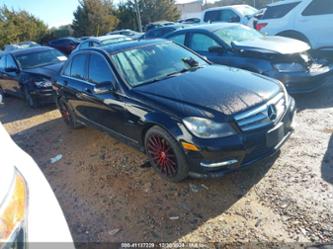 MERCEDES-BENZ C-CLASS LUXURY/SPORT