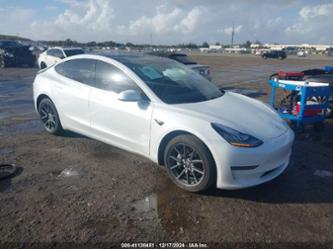 TESLA MODEL 3 LONG RANGE DUAL MOTOR ALL-WHEEL DRIVE