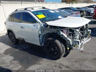 TOYOTA RAV4 HYBRID SE