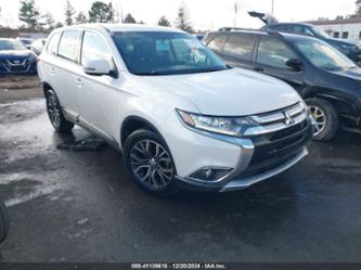 MITSUBISHI OUTLANDER SE